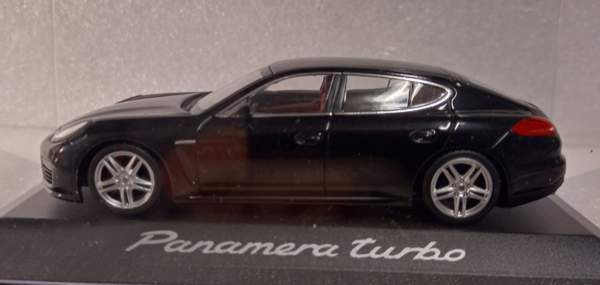 Pienoismalli Porsche Panamera Turbo 2013  1/43 Тампере - изображение 1