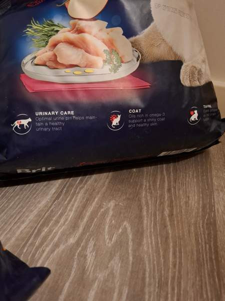 Brit premium 8kg kissanruoka pussia (avattu ja otettu hieman) Turku - valokuva 3