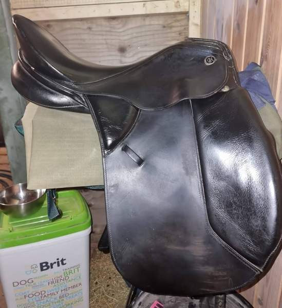 Kieffer Wien DL koulusatula Turku - valokuva 1