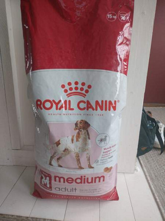 Avattu Royal canin medium adult koiran ruoka jäljellä on 10kg Tampere - photo 1