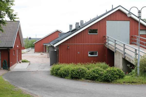 Vuokralle annetaan: Tallipaikka Tuomarinkartanon Kilpatallissa Helsinki - valokuva 5