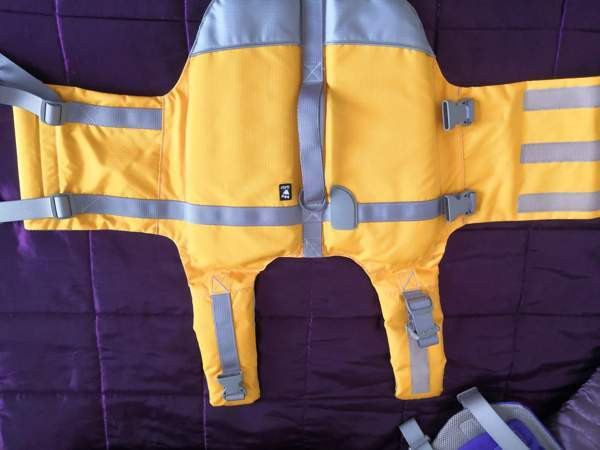 Kahdet koirien pelastusliivit, 20-40kg Joensuu – foto 6