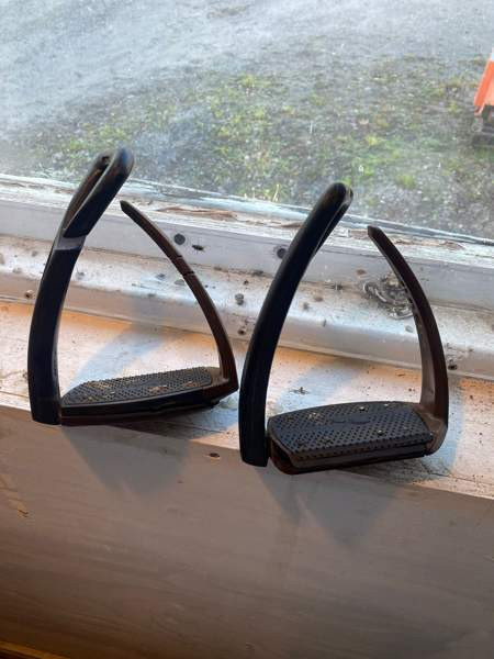 Freejump ruskeat PRO, jo paljon käytetyt Lohja - valokuva 1