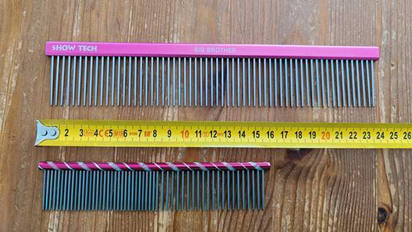 2 kpl pinkki kahvaton metallikampa Turku - photo 1