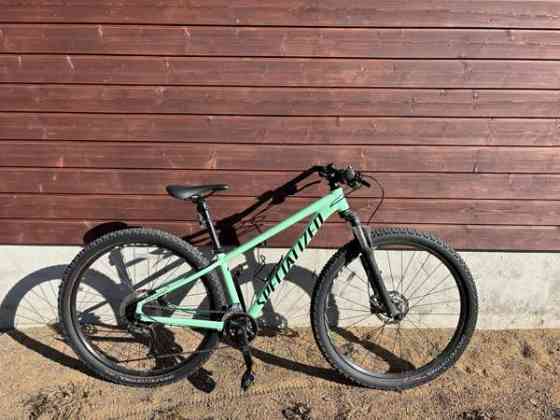 Specialized maastopyörä Akaa