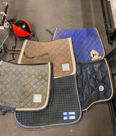 Pesua vailla olevia huopia iso könttä pony, cob ja full, este- ja kouluhuopia Lohja – foto 4