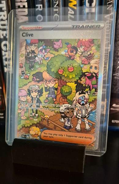 Pokemon Clive Special Illustration Vantaa - valokuva 1
