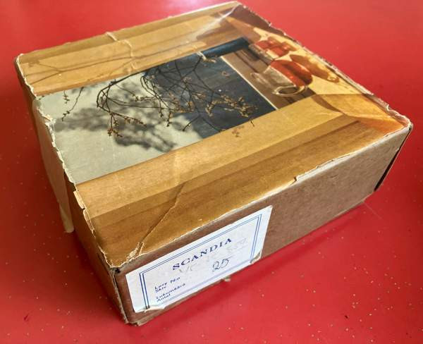 Laatikollinen vanhoja vinyylisinglejä Tampere - photo 1