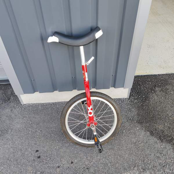 Felix yksipyöräinen Pori - valokuva 1