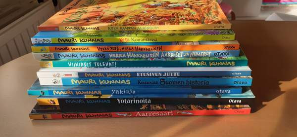 Mauri Kunnaksen lastenkirjoja Jyväskylä - valokuva 1