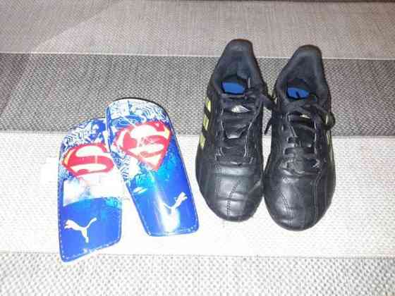 Adidas copa nappikset 31 ja säärisuojat Тампере
