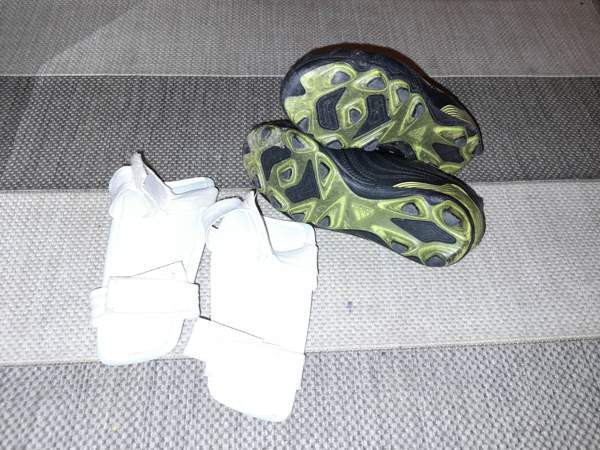 Adidas copa nappikset 31 ja säärisuojat Tampere – foto 3