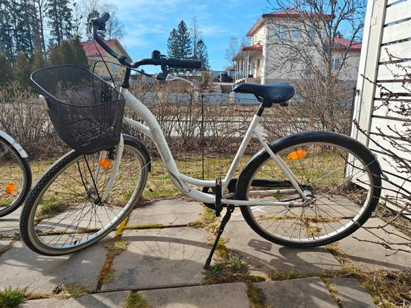 Solifer naisten kaupunkipyörä Järvenpää - valokuva 1