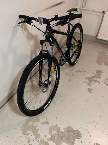 Hyvin pidetty maastopyörä 29¨ Merida Big Nine Kangasala – foto 3