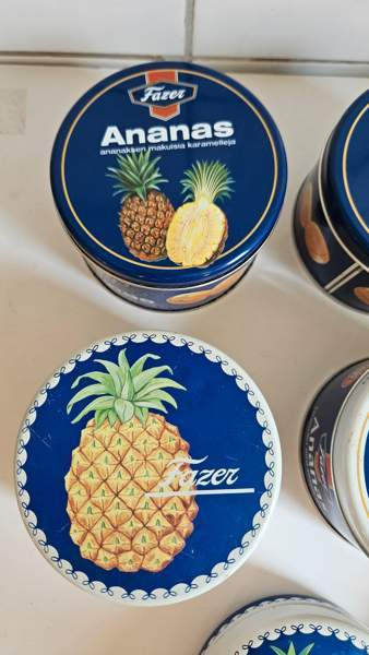 Fazer keräily peltipurkki ananas sisustus vintage Helsinki - valokuva 8