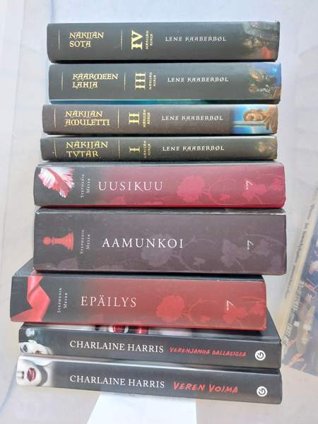 Nuorten kirjoja Mikkeli - valokuva 1
