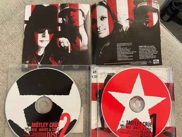 MÖTLEY CRUE : Red,White and Crue  2CD Helsinki – foto 4