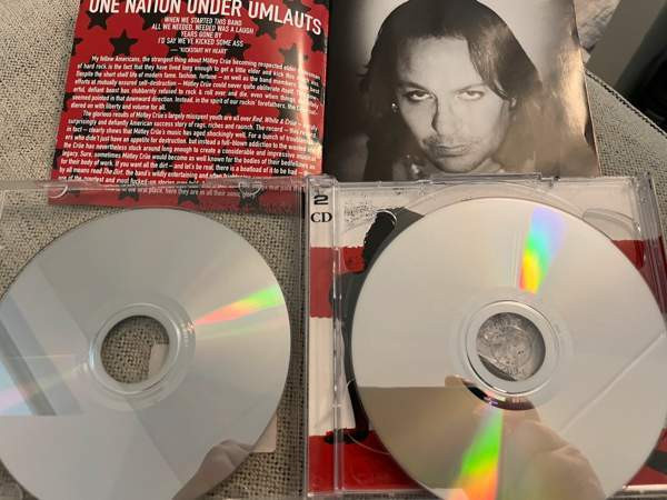 MÖTLEY CRUE : Red,White and Crue  2CD Helsinki – foto 5