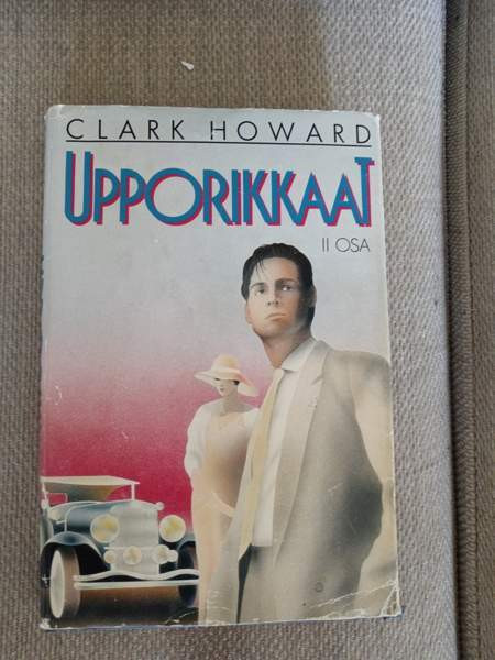 3 kirjaa, kaunokirjallisuus. Lahti - valokuva 3