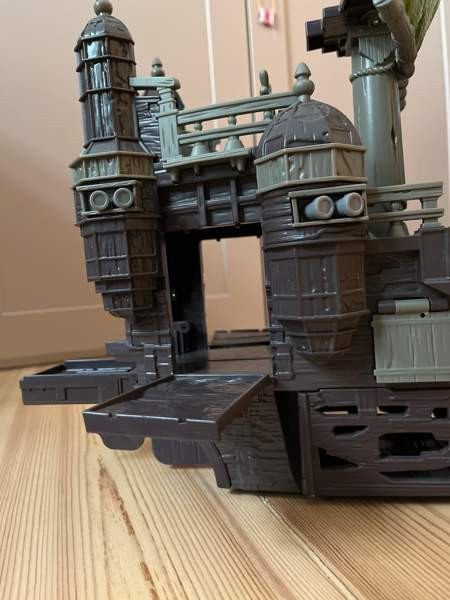 Pirates of the Caribbean laiva ja figuureita Helsinki - photo 7