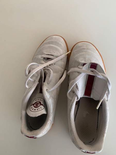 Nike futsal/susäpelikengät Vantaa - valokuva 3