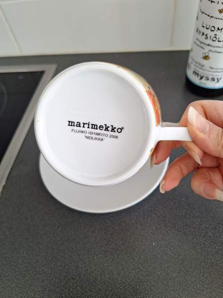 Marimekko kahvikuppi / teekuppi ja lautanen Turku - valokuva 2