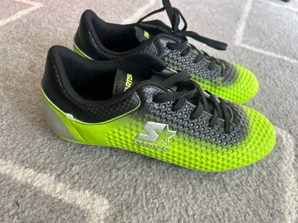 Starter jalkapallokengät Lappeenranta - valokuva 1