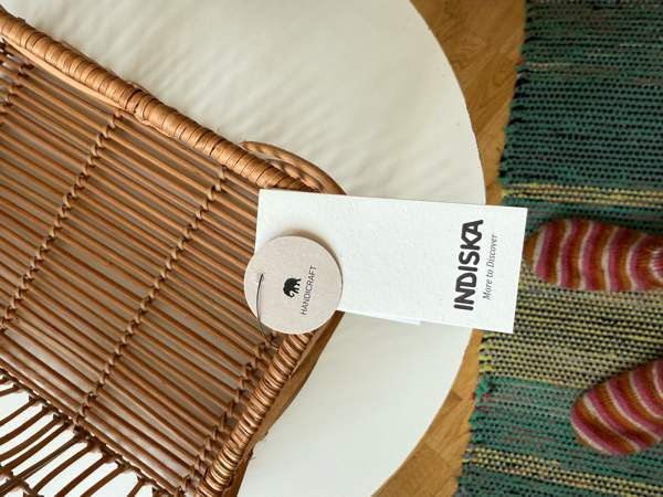 Indiska rottinkinen kori+ 2 muuta sekä muovisia koreja Хювинкяя - изображение 3