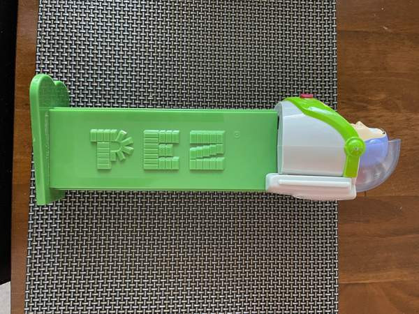 Iso Pez karkkiannostelija Lahti - valokuva 4