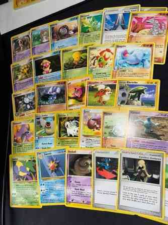 29kpl vanhoja Pokemon kortteja (1 holo) Котка