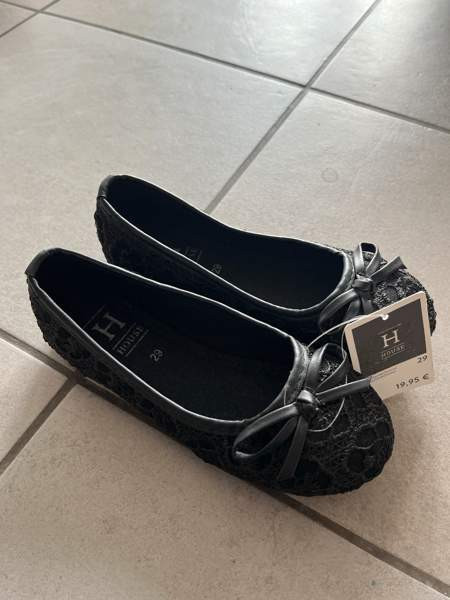 Lasten juhlakengät 29 Jyväskylä - valokuva 1