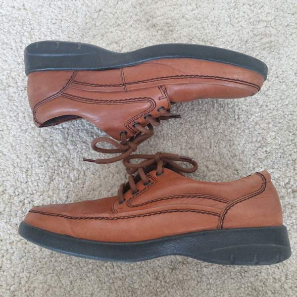 Miesten nahkakengät 42 Helsinki - valokuva 2