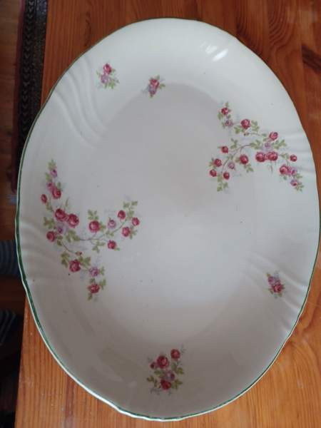 Arabian Pikkuruusu- tarjoiluvati Nurmijaervi - photo 1