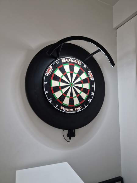 Bull's Shark Pro Darts taulu setti Vantaa - valokuva 2