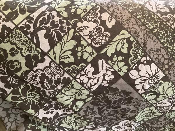 Marimekko :  Maija Isolan  " Pistaassi " , harmaasävyinen verho / pöytäliina Tuusula - valokuva 3