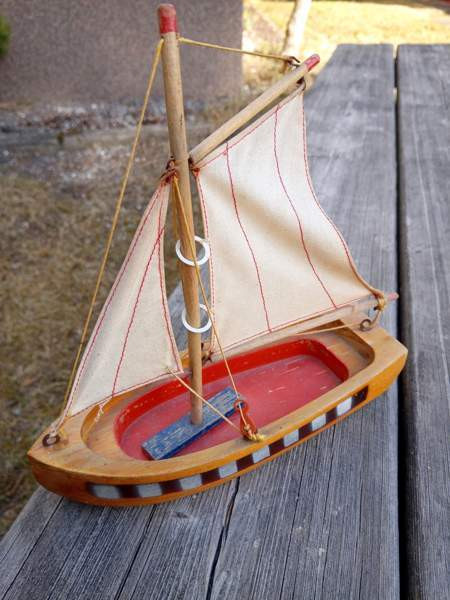 Vanha puinen purjeveneen pienoismalli Kouvola - photo 1