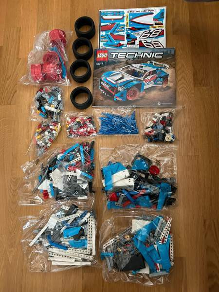 Lego Technic 42077 Rallycar Espoo - photo 3