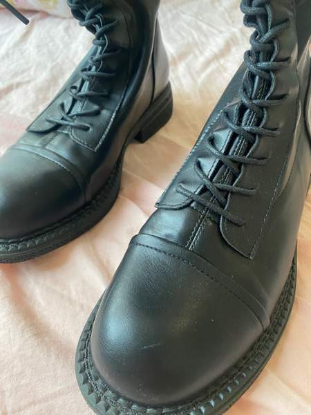 Naisten PU-nahkasaappaat Helsinki - valokuva 3