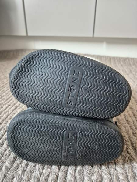 Stonz koko L sekä linersit Siilinjärvi - valokuva 3