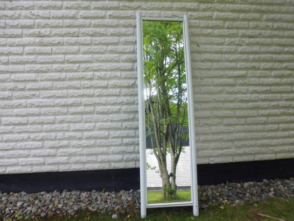 Puukehyksinen peili Nivala - valokuva 1