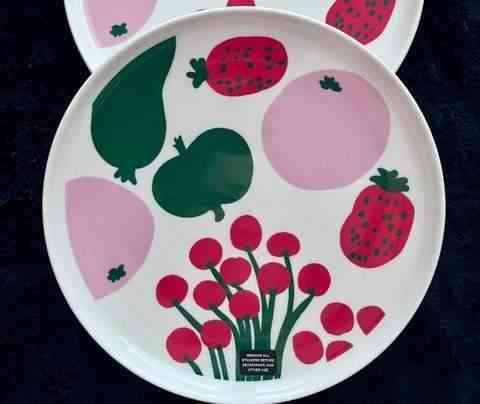 Ostetaan Marimekko Oiva / Pieni Tori 25 cm lautanen Helsinki