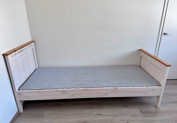 Sänky 90cm x 200cm Rovaniemi - valokuva 1