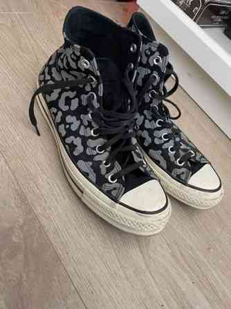 Converse Chuck Taylor Порвоо