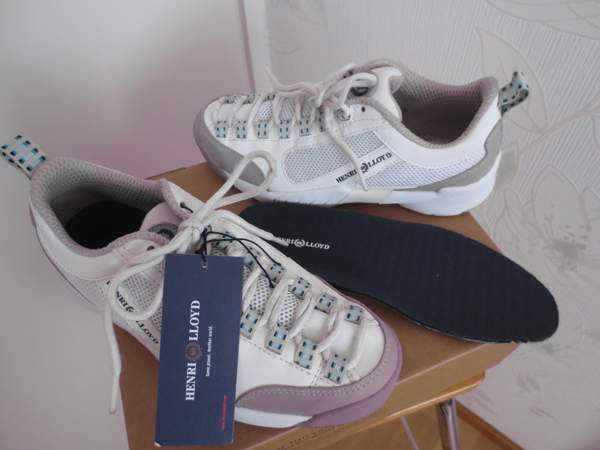 Uudet ja Laadukkaat HENRI LLOYD Nahkakengät/Tennarit Koko 36. Turku - photo 1