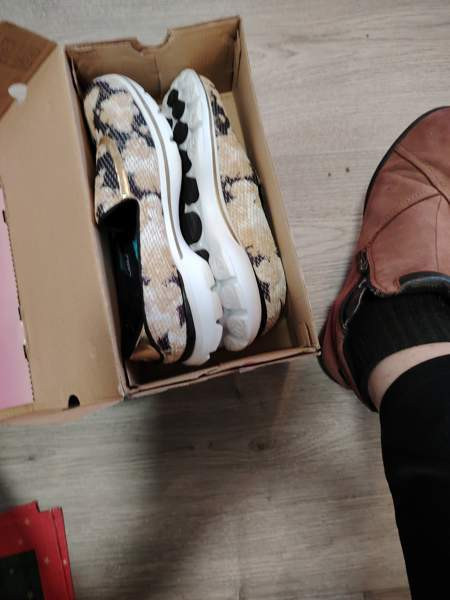 Tuommoiset kengät Hamina - valokuva 4