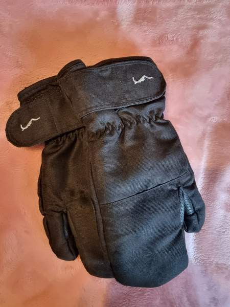 Talviratsastushanskat Oulu - valokuva 1