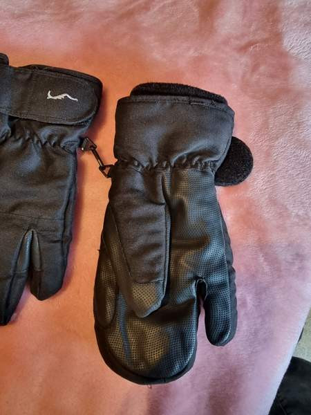 Talviratsastushanskat Oulu - valokuva 2