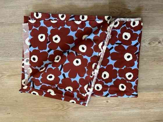 Marimekko Pieni Unikko 4,4m x 1,45m verhokangas verho Lappeenranta