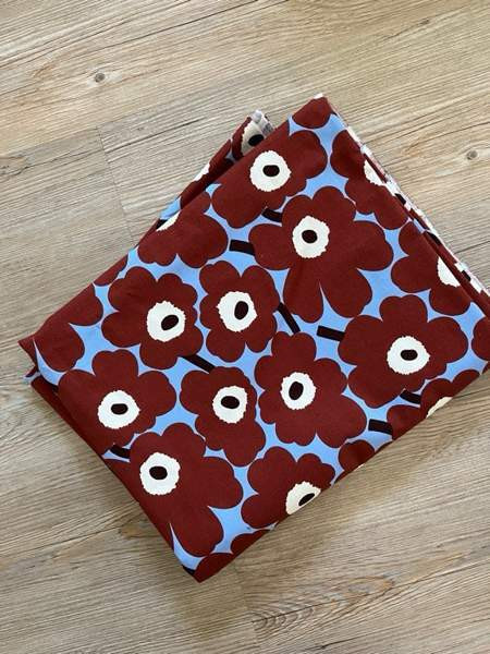 Marimekko Pieni Unikko 4,4m x 1,45m verhokangas verho Lappeenranta - valokuva 3