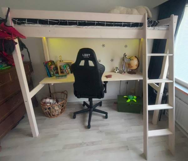 2kpl parvisänkyjä työtasoilla Rauma - valokuva 1